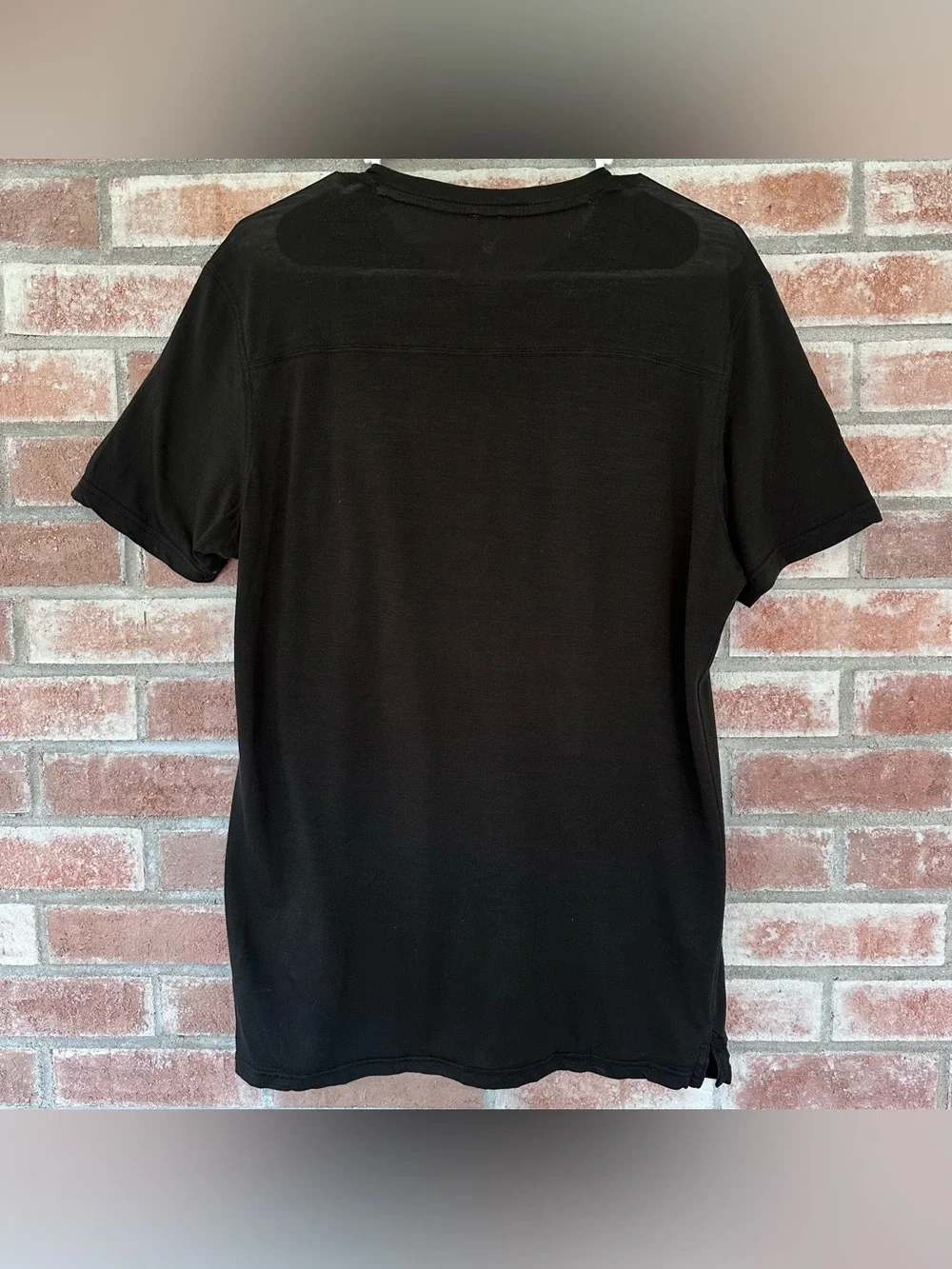 Kuhl Short Sleeve Pocket T Shirt Men’s Medium Black Merino Wool Performance - Picture 6 of 6